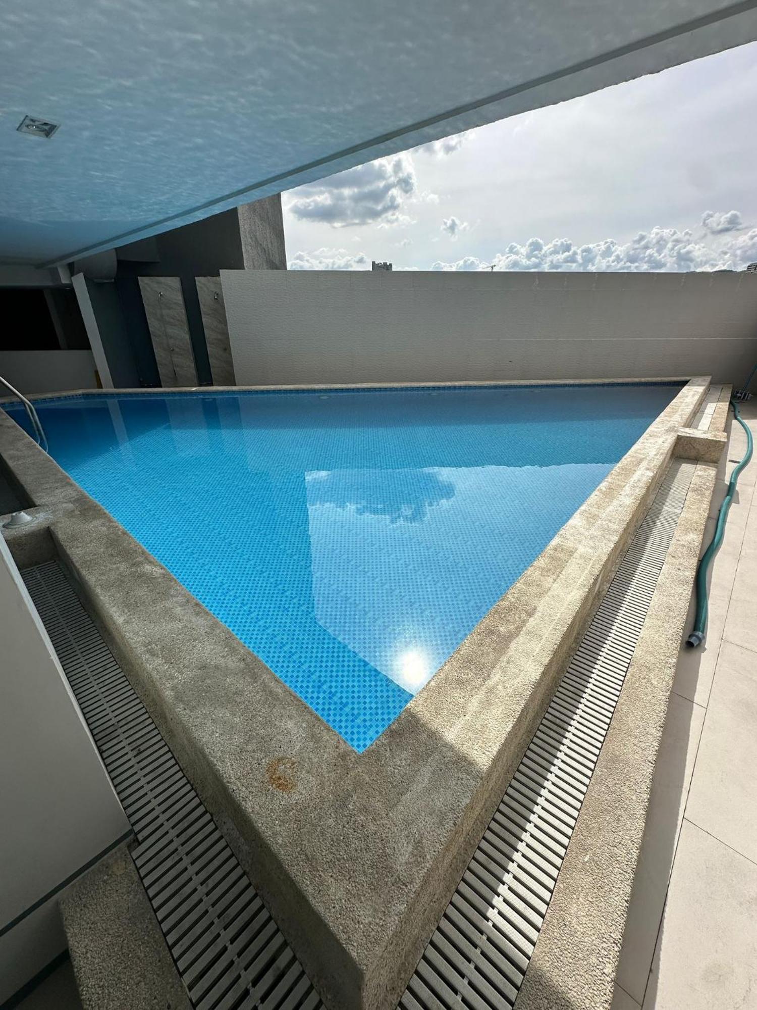 Modern & Comfy Studio - Steps From Ayala Mall, Cebu City Kültér fotó