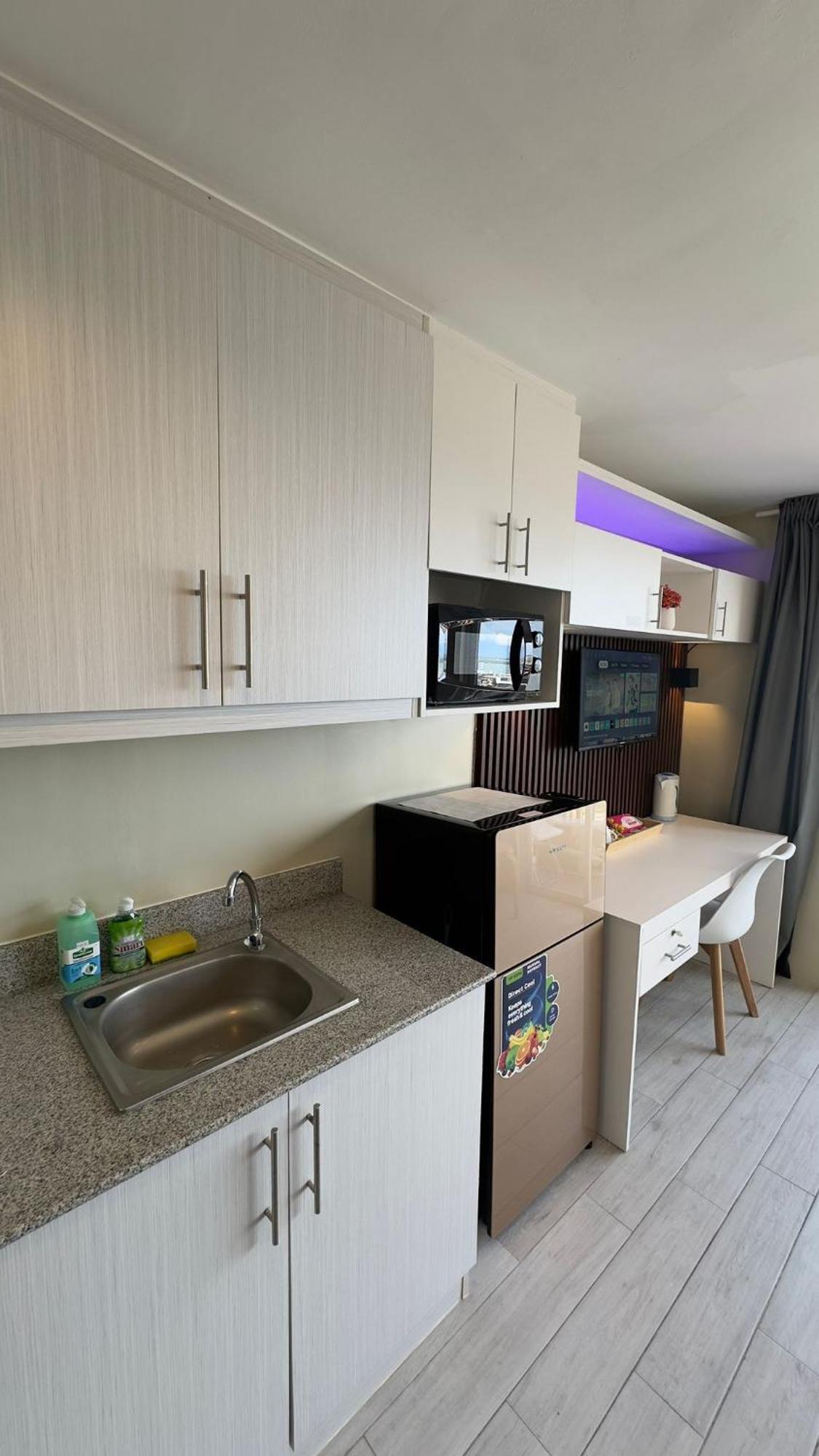 Modern & Comfy Studio - Steps From Ayala Mall, Cebu City Kültér fotó
