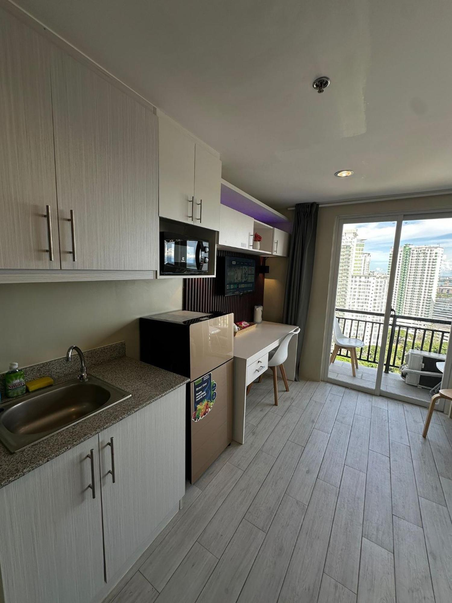 Modern & Comfy Studio - Steps From Ayala Mall, Cebu City Kültér fotó